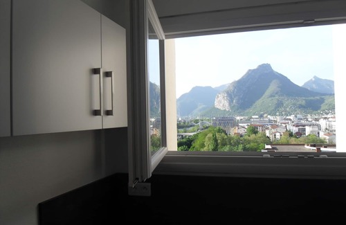 Quartier des Eaux-Claires Apartment | Nice air-conditioned T2 with garage - Vallier Catania