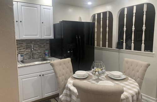 Georgetown Apartment | Nice and comfortable 2 Bedrooms and 1 full bath apartment