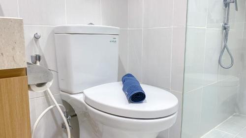 Mampang Prapatan Apartment | Nice and Comfortable 2BR at Samara Suites Apartment By Travelio
