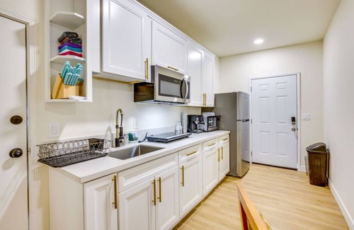 Paradise Hills Apartment | Nice and comfortable