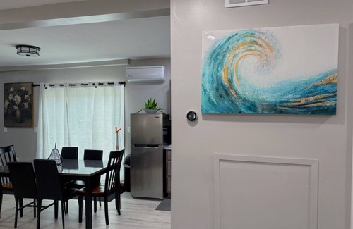 Buffalo Apartment | Nice and cozy house with king bed fenced yard