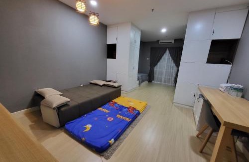 Kampar Apartment | NICE and COZY studio apartment with gym and pool.
