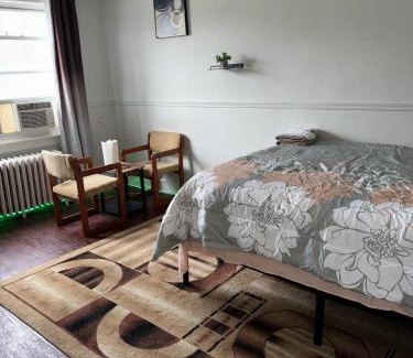 Foxcroft Square Apartment | Nice and quiet appartement