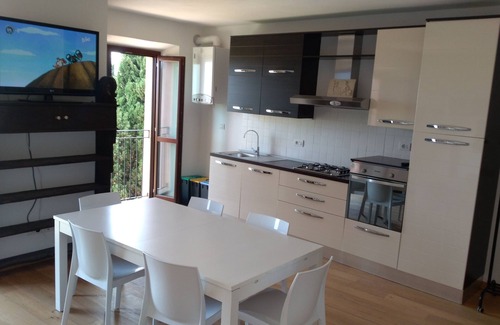 Massignano Apartment | Nice and quiet panoramic apartment in a small village not far from the beaches