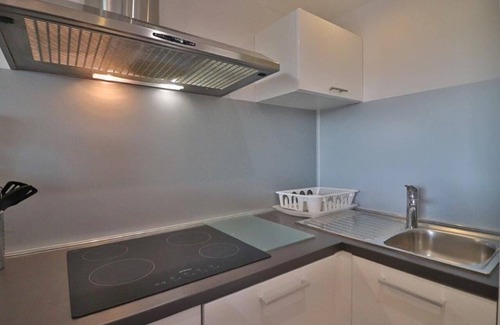 St.-Remy-de-Provence Apartment | Nice Apartment with Terrace in Saint-Remy-de-Provence