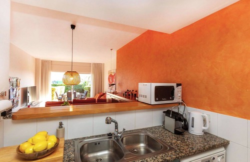 Mas Pinell Apartment | Nice apartment for 4 people with WIFI, A/C, pool, TV and patio