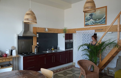 Saint-Michel-en-Greve Apartment | Nice apartment facing the large beach and sunsets
