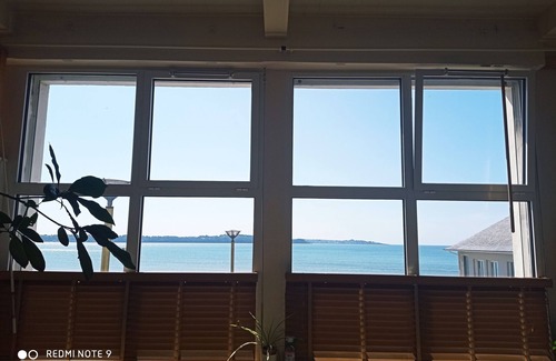 Saint-Michel-en-Greve Apartment | Nice apartment facing the large beach and sunsets