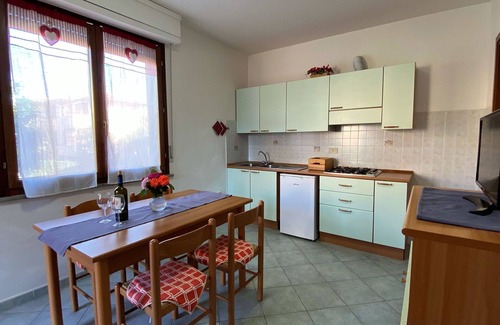 Mazzanta Apartment | Nice apartment for 4 guests with TV, patio and parking