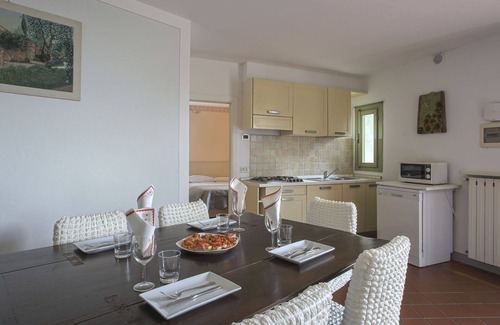 Pieve a Nievole Apartment | Nice apartment for 6 guests with pool, hot tub, WIFI, TV, patio, pets allowed and parking