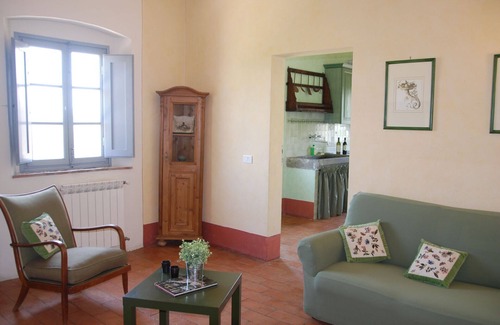 Castelfiorentino Villa | Nice apartment in villa with pool, WIFI, panoramic view and parking, close to San Gimignano