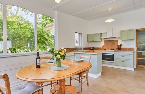 Croissanville Apartment | Nice apartment for 2 people with WIFI, terrace and parking