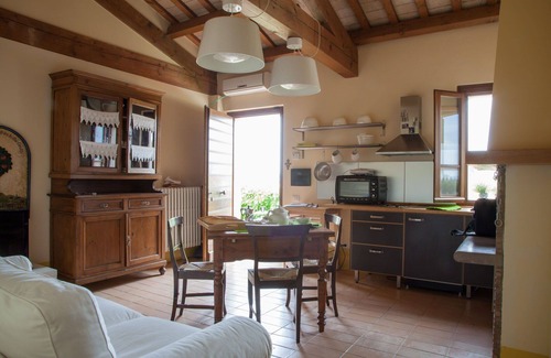 Fossombrone Other | Nice apartment for 3 guests with pool, A/C, WIFI, TV, pets allowed and parking
