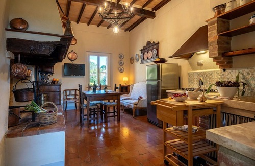 Monticchiello Apartment | Nice apartment for 4 guests with WIFI, A/C and TV, close to Montepulciano