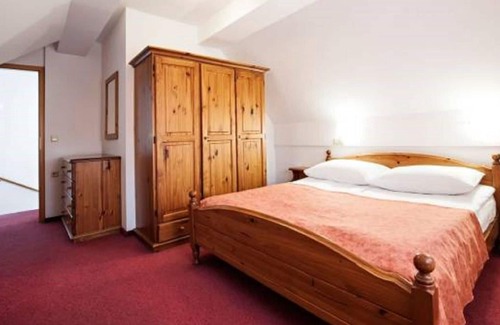 Moravske Toplice Apartment | Nice apartment for 4 people with pool, A/C, WIFI, TV, terrace and parking