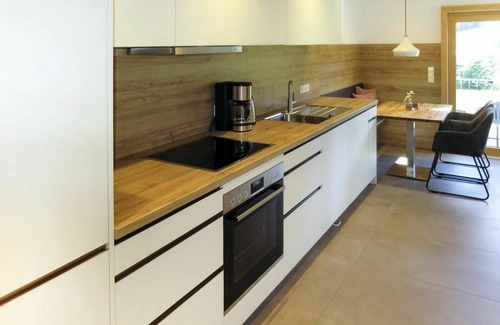 Hofstetten Apartment | Nice apartment for 4 people with WIFI, TV, terrace and parking