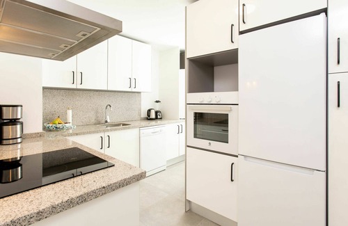 Torre del Mar Apartment | Nice apartment for 4 people with WIFI, A/C, pool, terrace and parking
