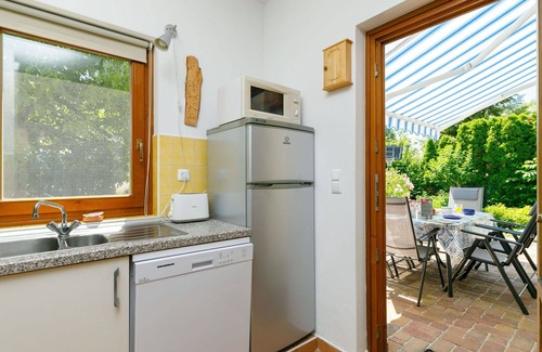 Balatonakali Apartment | Nice apartment for 4 people with A/C, WIFI, TV, terrace and parking