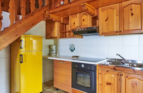 Stazzona Apartment | Nice apartment for 12 guests with WIFI, TV, terrace and parking