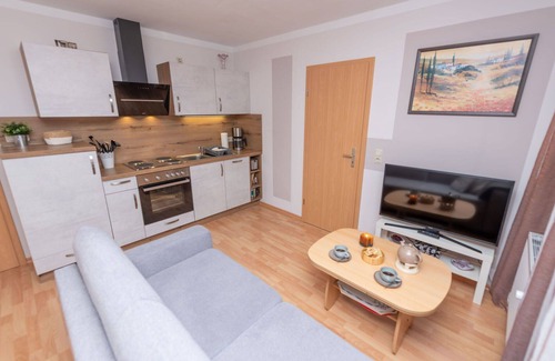 Stangerode Apartment | Nice apartment for 2 people with WIFI, TV, patio and parking
