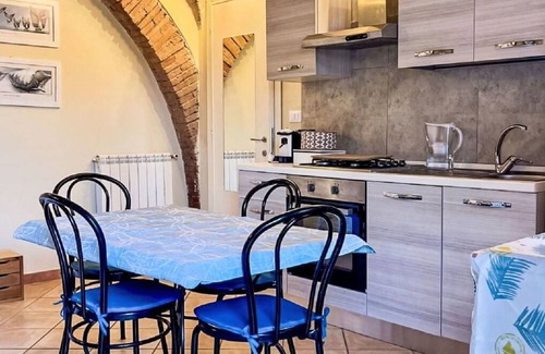 Cecina Apartment | Nice apartment for 3 guests with pool, WIFI, A/C, TV, pets allowed and parking