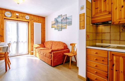 Alba Apartment | Nice apartment for 3 people with WIFI, TV and balcony