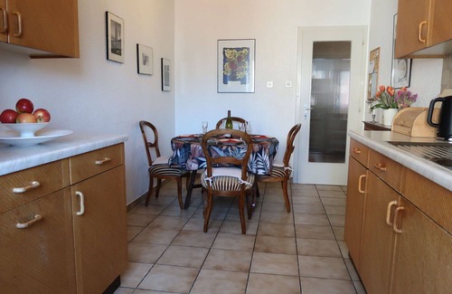 Fribourg Apartment | Nice apartment for 4 people with WIFI, TV, patio and parking