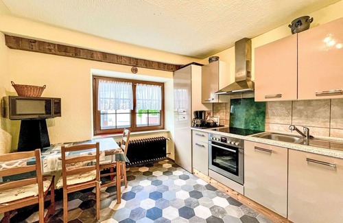 Oberthal Apartment | Nice apartment for 4 guests with WIFI, TV, pets allowed and parking