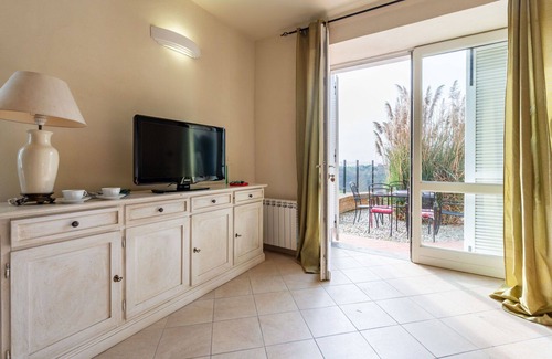 Fubine Apartment | Nice apartment for 4 guests with pool, WIFI, TV, terrace and pets allowed