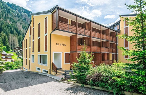 Alba Apartment | Nice apartment for 5 guests with WIFI, TV, balcony and parking