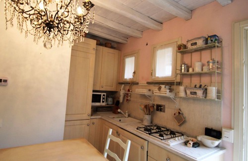 Cinque Terre Apartment | Nice apartment for 5 guests with WIFI, pool, TV and patio