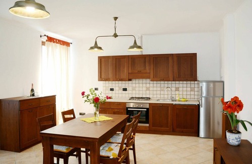 Albisola Superiore Apartment | Nice apartment for 5 guests with WIFI, TV, patio, pets allowed, panoramic view and parking