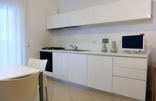Marina di Vasto Apartment | Nice apartment for 5 people with pool, A/C, WIFI, TV, patio, pets allowed and parking