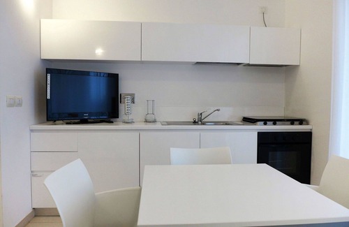 Marina di Vasto Apartment | Nice apartment for 5 people with pool, A/C, WIFI, TV, patio, pets allowed and parking