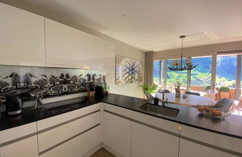 Adelboden Apartment | Nice apartment for 6 people with WIFI, TV and balcony