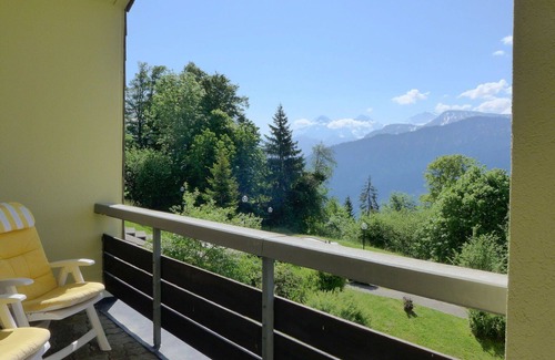 Beatenberg Apartment | Nice apartment for 6 people with pool, WIFI, TV, terrace, pets allowed and parking