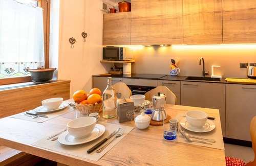 Penia Apartment | Nice apartment for 6 guests with WIFI, TV, patio and pets allowed