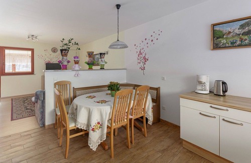 Ratece Apartment | Nice apartment for 6 guests with WIFI, TV, terrace and parking