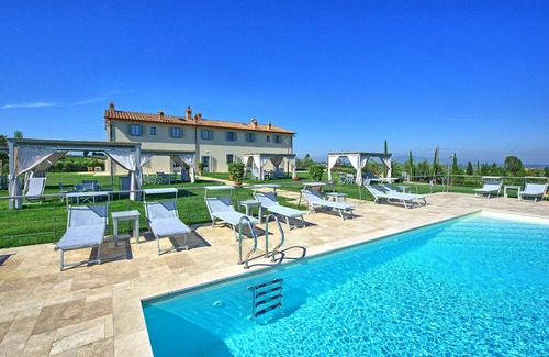 Vinci Apartment | Nice apartment for 6 guests with WIFI, pool, A/C, TV, panoramic view and parking