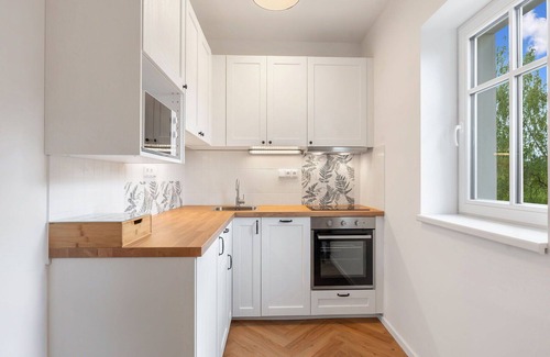 Hrensko Apartment | Nice apartment for 8 guests with WIFI, TV, patio, pets allowed and parking