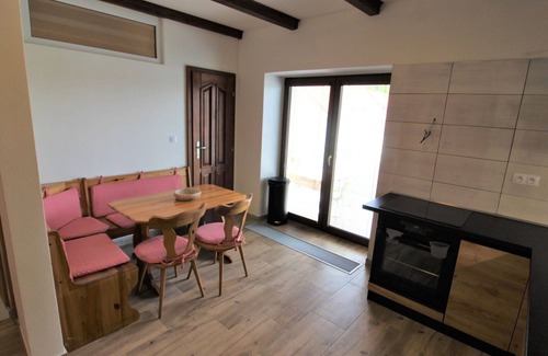 Zupanovice Apartment | Nice apartment for 9 people with WIFI, pool, TV, patio, pets allowed and parking