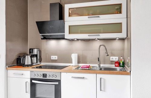 Oberndorf Apartment | Nice apartment for 4 people with WIFI, TV, patio and parking