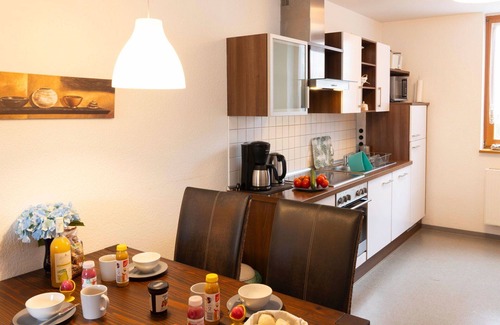 Lubmin Apartment | Nice apartment for 4 people with WIFI, TV, terrace, pets allowed and parking