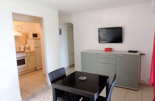Partinello Apartment | Nice apartment for 4 guests with WIFI, A/C, TV, patio, pets allowed, panoramic view and parking