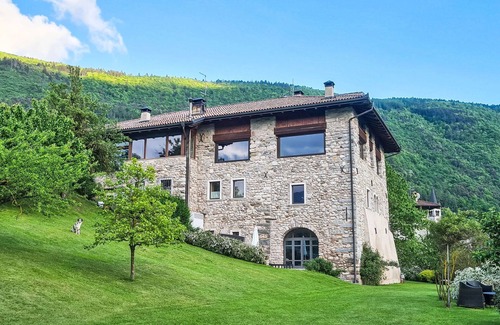 Comano Terme Apartment | Nice apartment for 4 guests with private pool, WIFI, TV, patio, pets allowed and parking