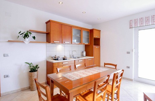 Brda Apartment | Nice apartment for 5 guests with WIFI, pool, A/C, TV, balcony, panoramic view and parking