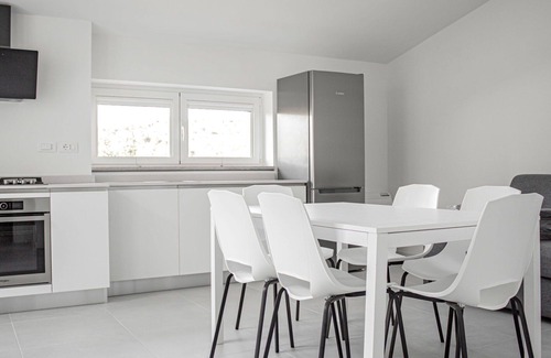 Sistiana House | Nice apartment in villa for 6 people with A/C, pool, WIFI, TV, terrace and parking