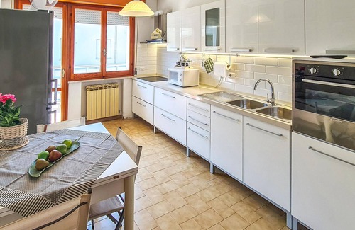 Cattolica Apartment | Nice apartment in Cattolica with WiFi