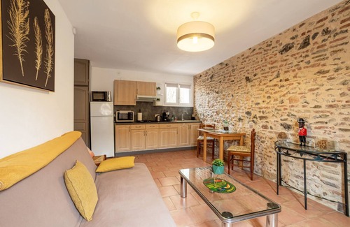 Claira Apartment | Nice Apartment in Claira' with Wi-Fi and air conditioning