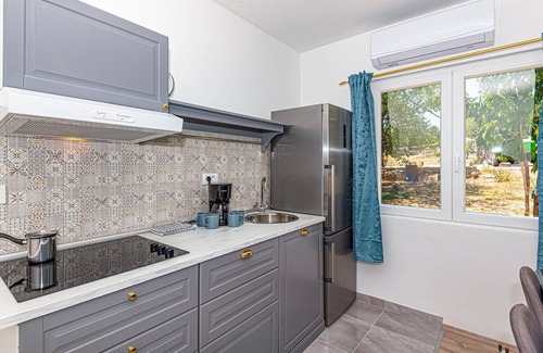 Danilo Biranj Apartment | Nice apartment in Danilo with WiFi